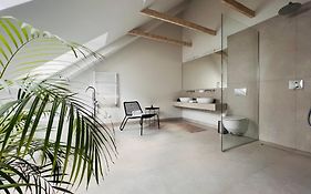 Vilnius Apartments & Suites - Town Hall